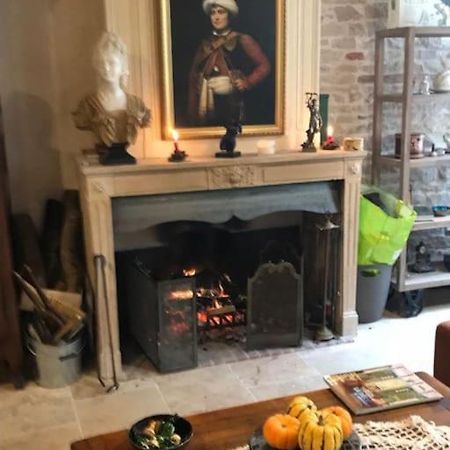 La Maison De Lea, Chambres D'Hotes De 14 Couchages Tournus Kültér fotó
