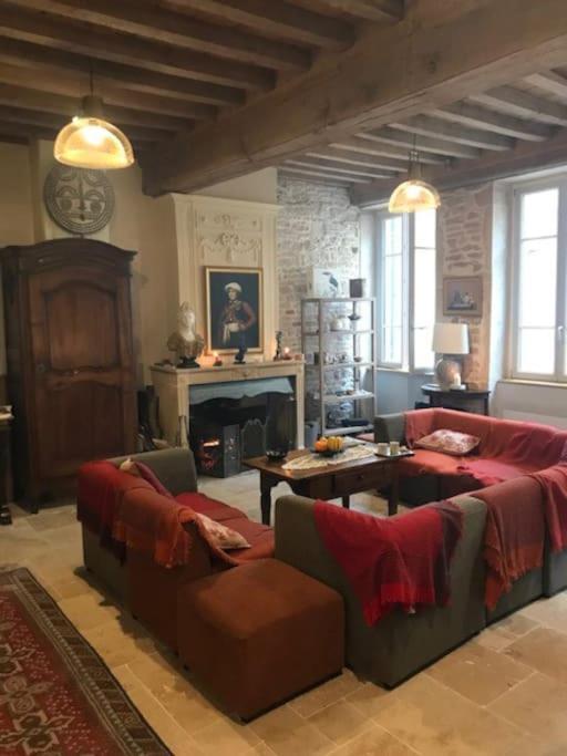La Maison De Lea, Chambres D'Hotes De 14 Couchages Tournus Kültér fotó