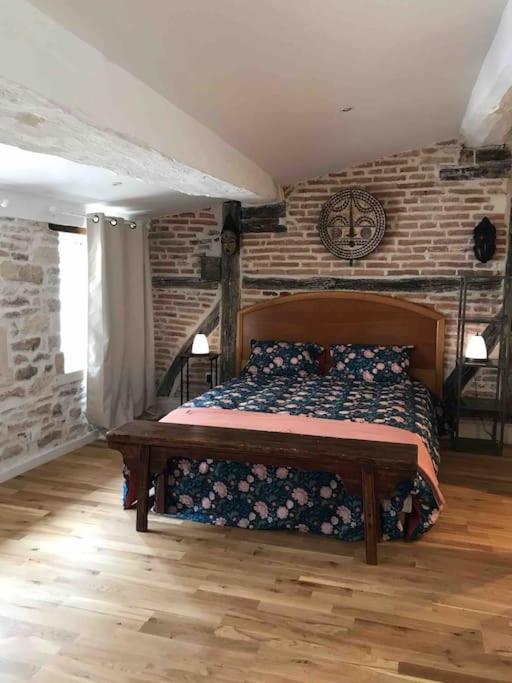 La Maison De Lea, Chambres D'Hotes De 14 Couchages Tournus Kültér fotó