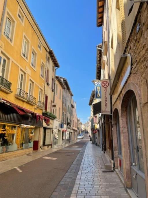 La Maison De Lea, Chambres D'Hotes De 14 Couchages Tournus Kültér fotó